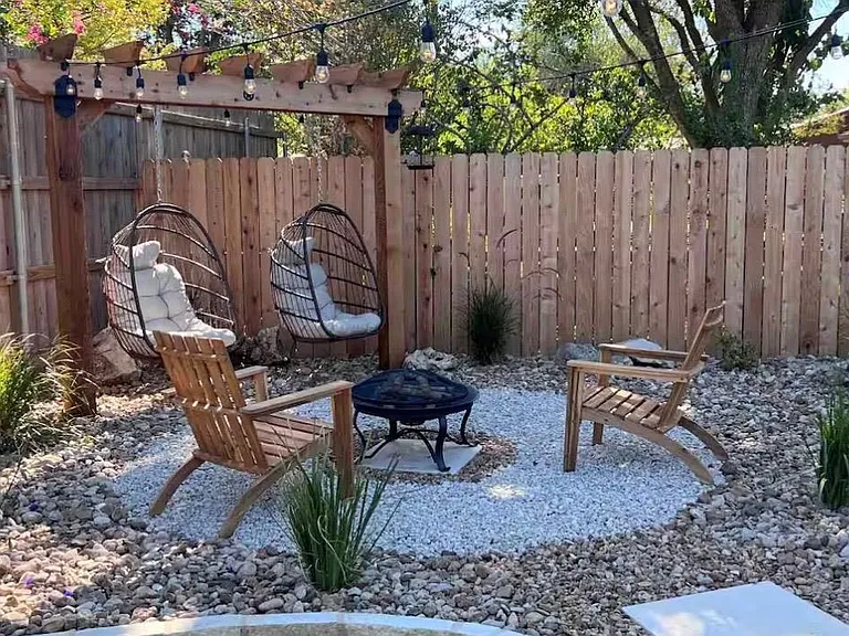 919 Hideaway Cir — Photo 17
