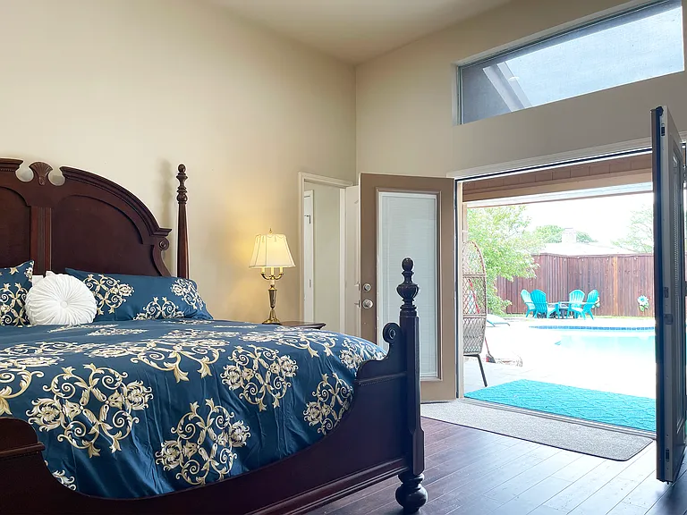 2205 Red Oak Ln — Photo 21
