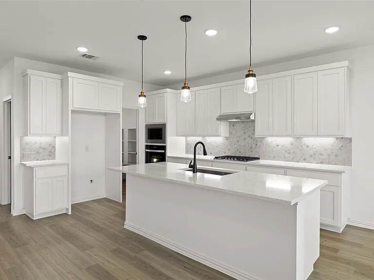 1422 Greenbelt Dr — Photo 1