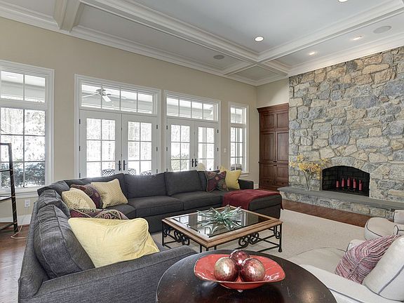 Family Room w/ Fireplace