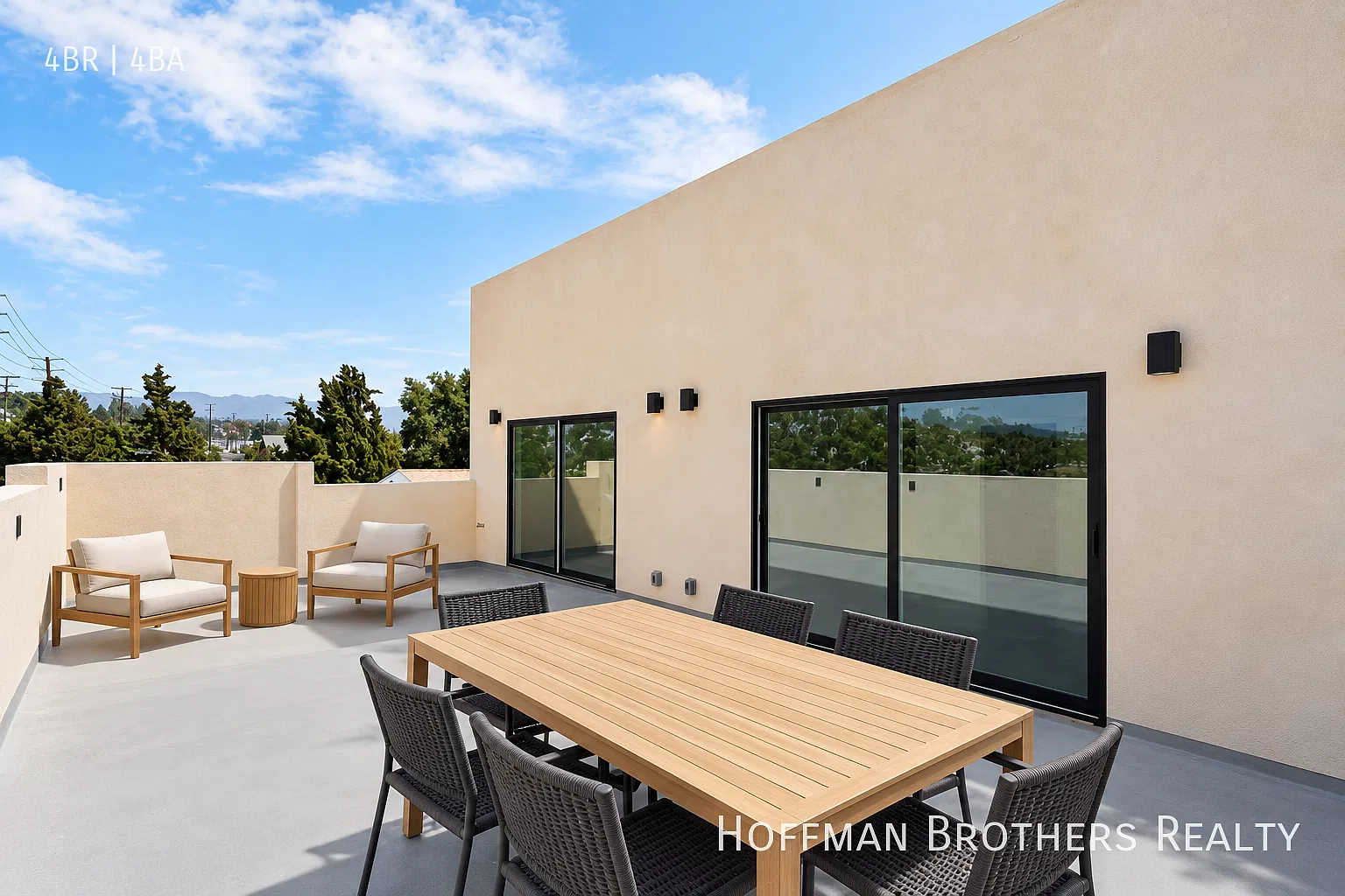 **6 Weeks Free**Condo-Quality Townhouse with In-Unit Laundry, Rooftop Deck & 2 Parking Spots in G... — Photo 4