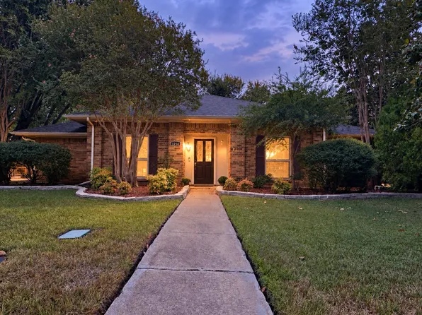 1714 Cornwall Ln, Sachse, TX 75048