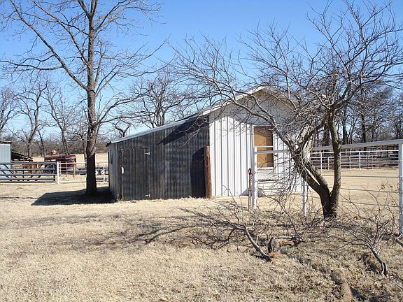 Workship with leanto