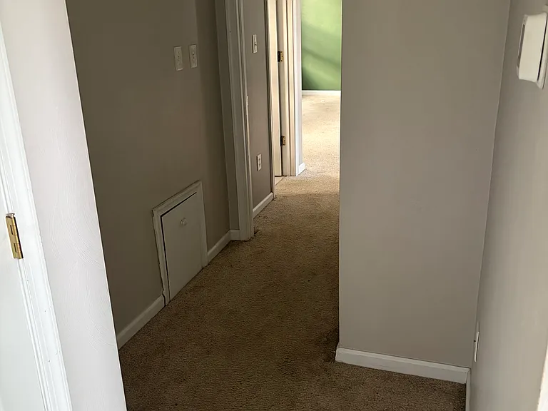 838 23rd St #B — Photo 31