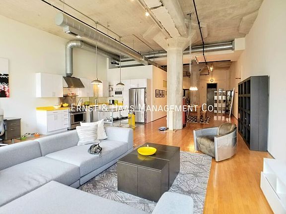 5th image of 115 W 4th St Unit 210