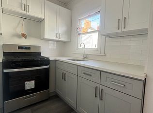 13 E 17th St, Bayonne, NJ 07002