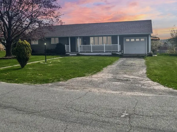 324 Lackawanna St, Forest City, PA 18421