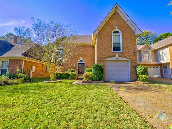 2nd image of 3987 Muirfield Dr