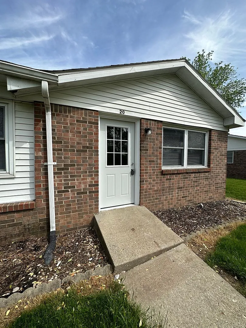 20-22 Morehouse Ct--Noremac — Photo 2