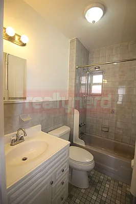 Rented by Realty Nerd | media 10