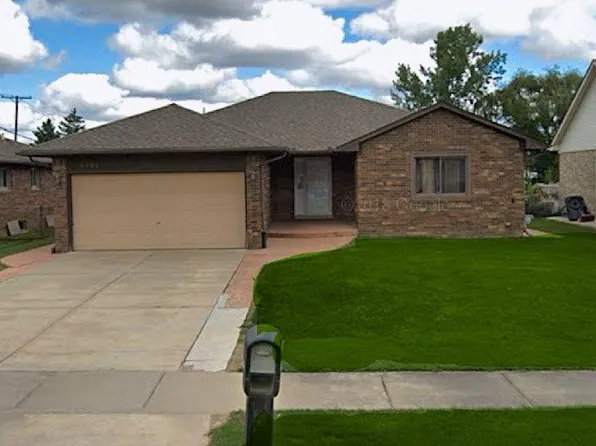 5423 Gardner St E, Sterling Heights, MI 48310