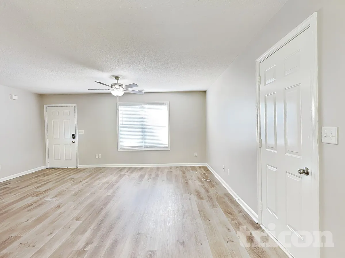 Building Photo - 73 Seagrave Ct