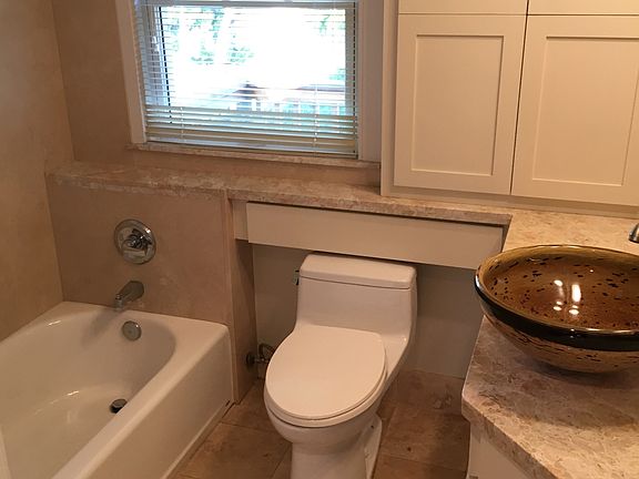 4th image of 1228 Paloma Ave