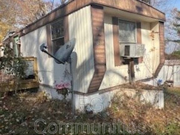 3rd image of 15 Tradewind Dr