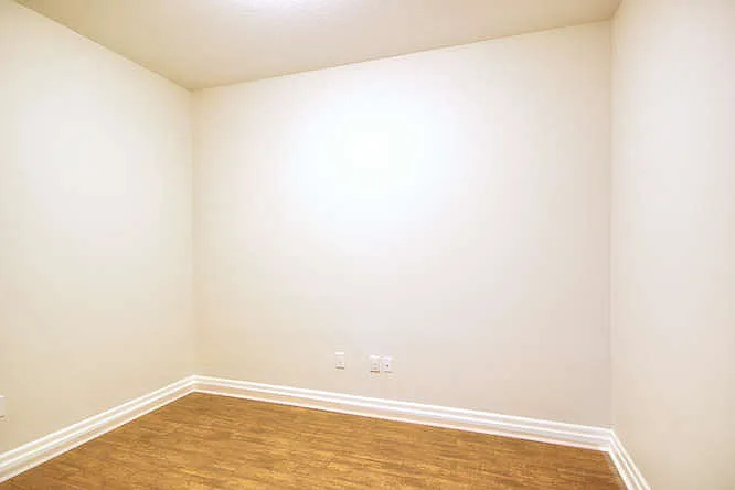 260 Villagewalk Blvd #1003 — Photo 15