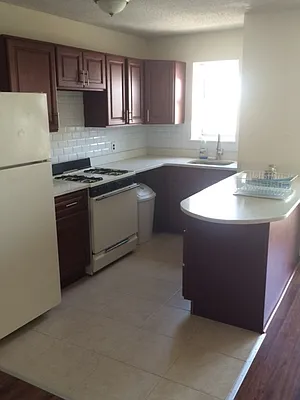 Rented by Luxor Homes & Investment Realty | media 6