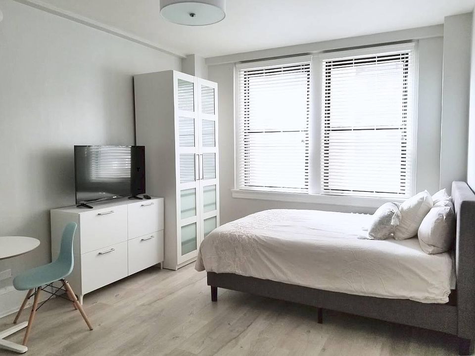 1st image of 1324 Locust St APT 702