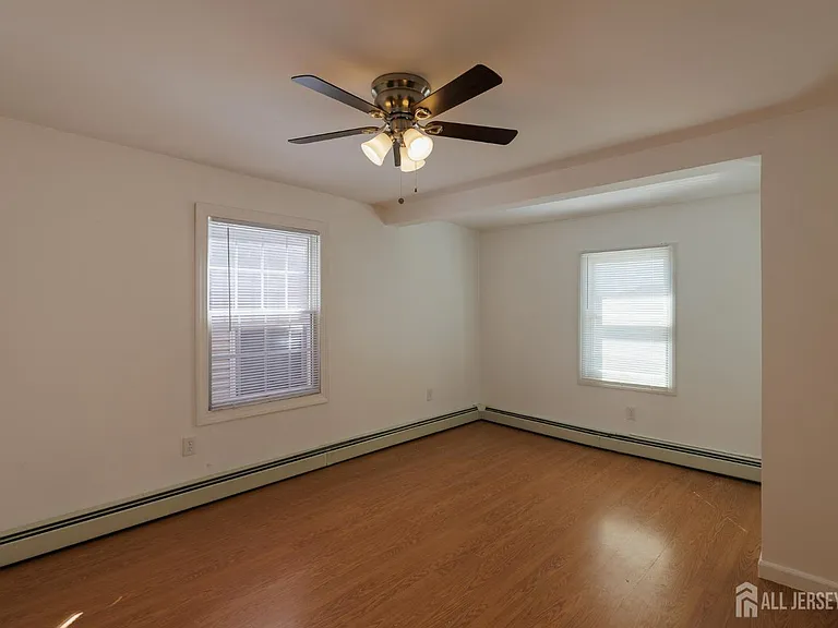 28 Union St #2 — Photo 9