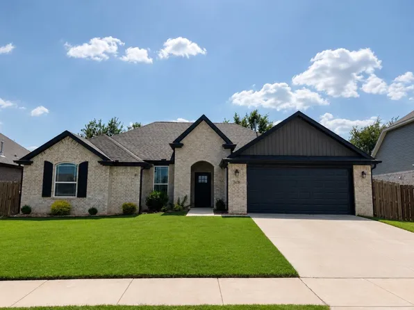 808 Copper St, Lowell, AR 72745