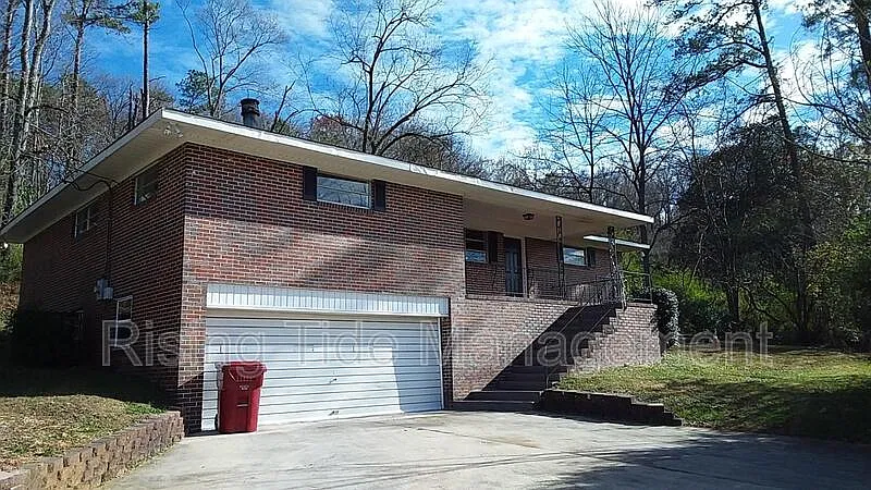 4311 Buzbee Rd