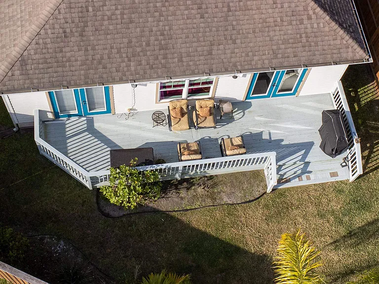 228 Herada St — Photo 10