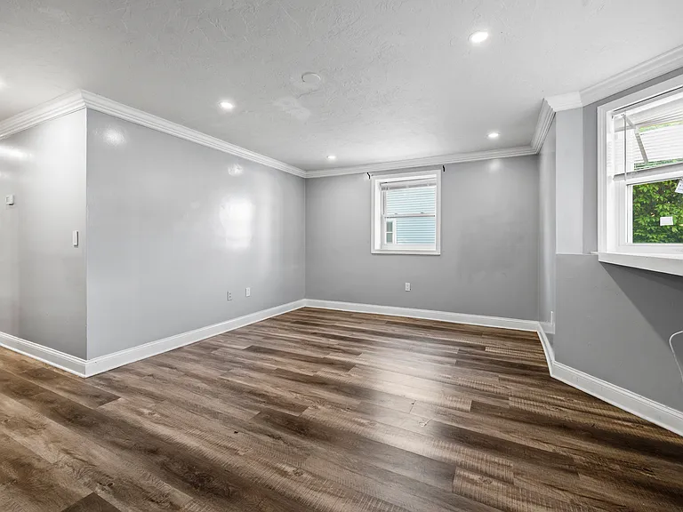 30 Mount Everett St #1R — Photo 8