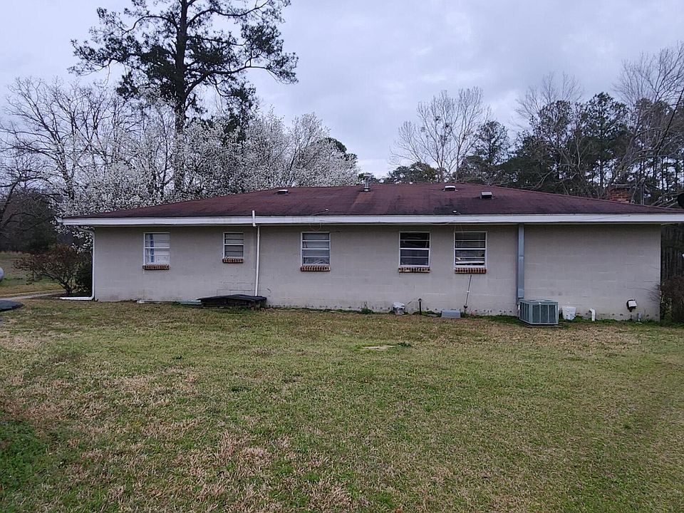 2nd image of 1953 Sterling Wells Road