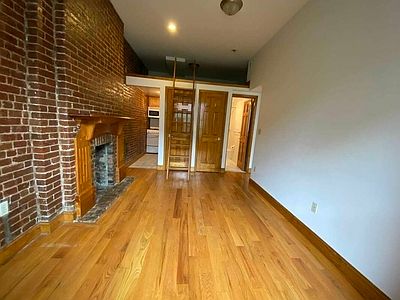 3rd image of 103 W 73rd St #3A1