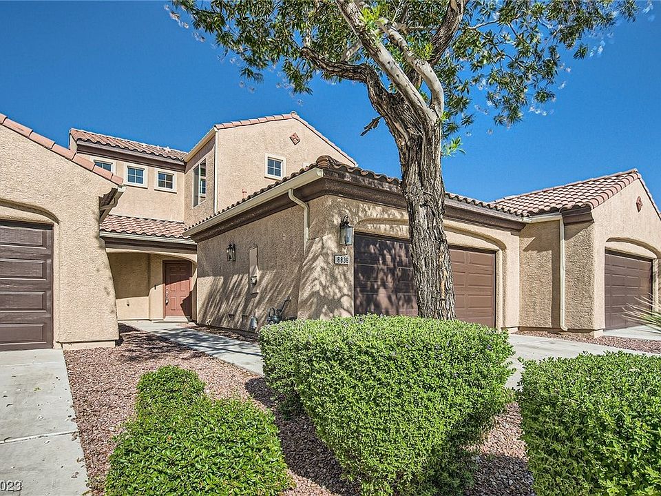 1st image of 8836 Echo Grande Dr