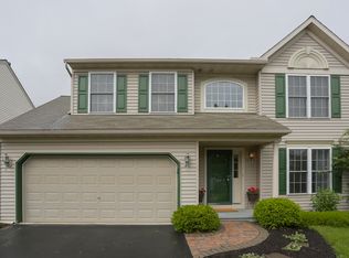 324 Cambridge Ln, Lititz, PA 17543
