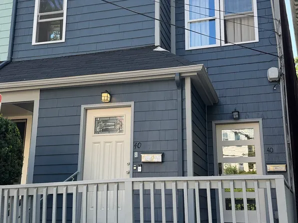 40-40A Newbern St, Jamaica Plain, MA 02130