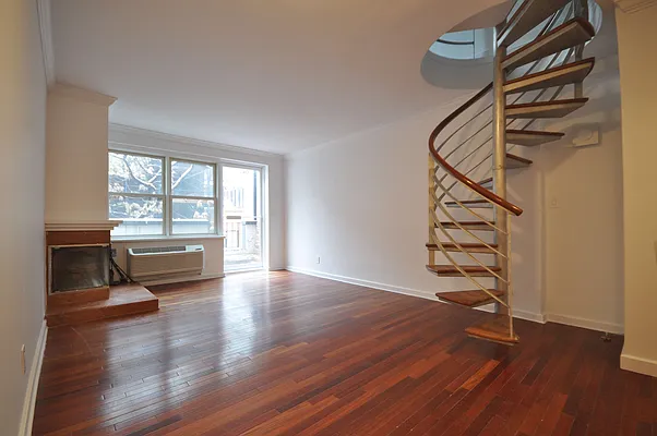 Rented by Compass | media 9