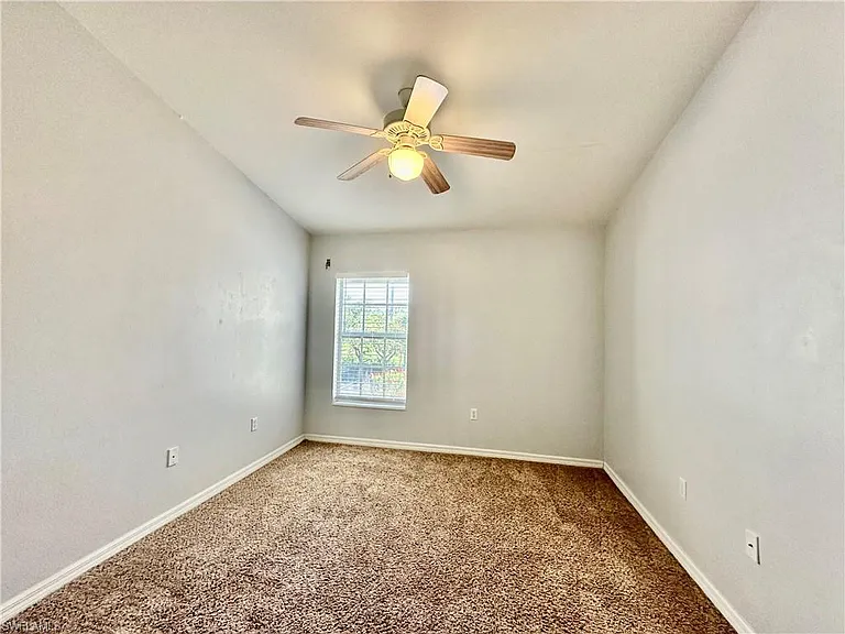 1164 Oxford Ln #29 — Photo 23
