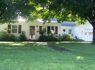 38 Hillcrest Ave, Queensbury, NY 12804