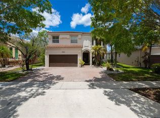 15625 SW 52nd Ct, Hollywood, FL 33027