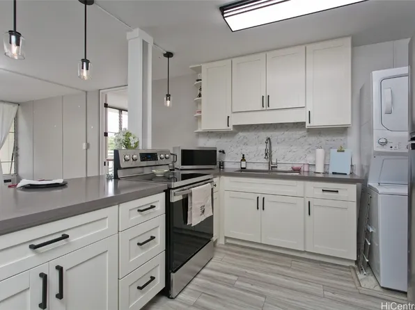 95-2047 Waikalani Pl APT D403, Mililani, HI 96789