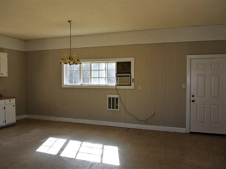 1187 First Street Ext — Photo 11