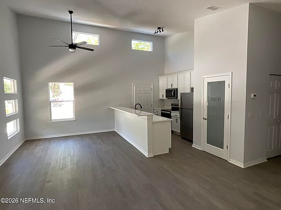 2nd image of 1155 BUTLER Avenue