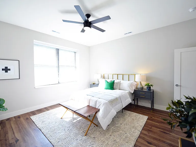 415 Debaliviere Ave — Photo 56