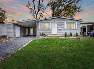 11205 Saint Shawn Ln, Saint Ann, MO 63074