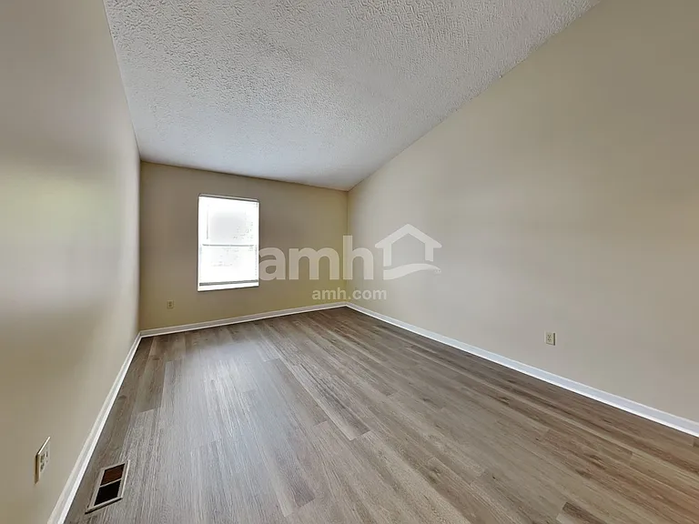 5691 Levi Kramer Blvd — Photo 8
