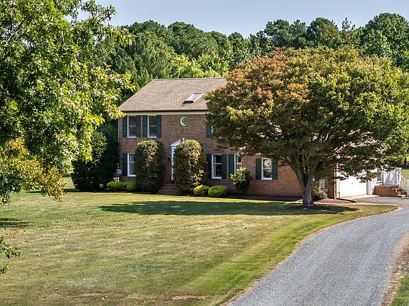 2nd image of 6461 Fairway Ln