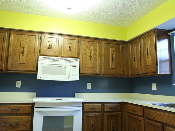 4th image of 8951 Waldren Way