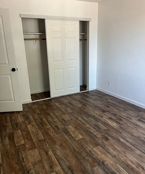 1223 N Dysart Rd #2 — Photo 17