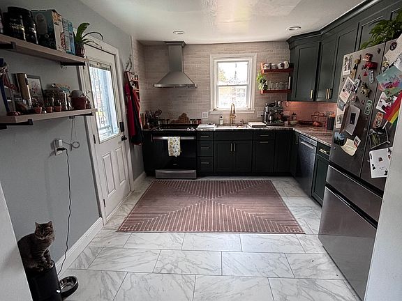 4th image of 1201 S Meadow St
