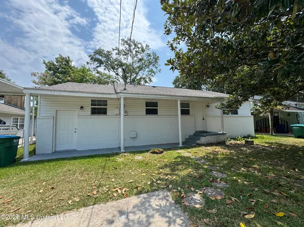 1714 Williams St, Pascagoula, MS 39567