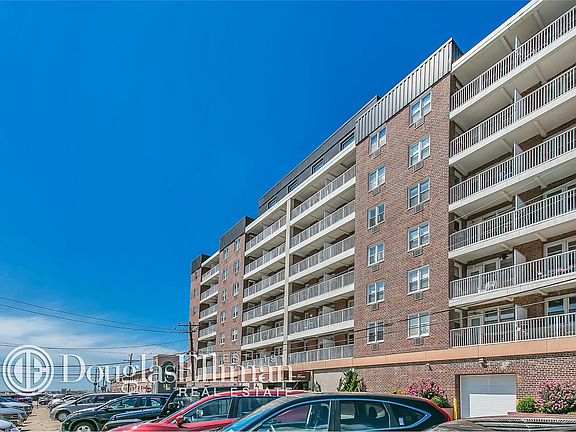 3rd image of 55 Monroe Blvd APT 4H