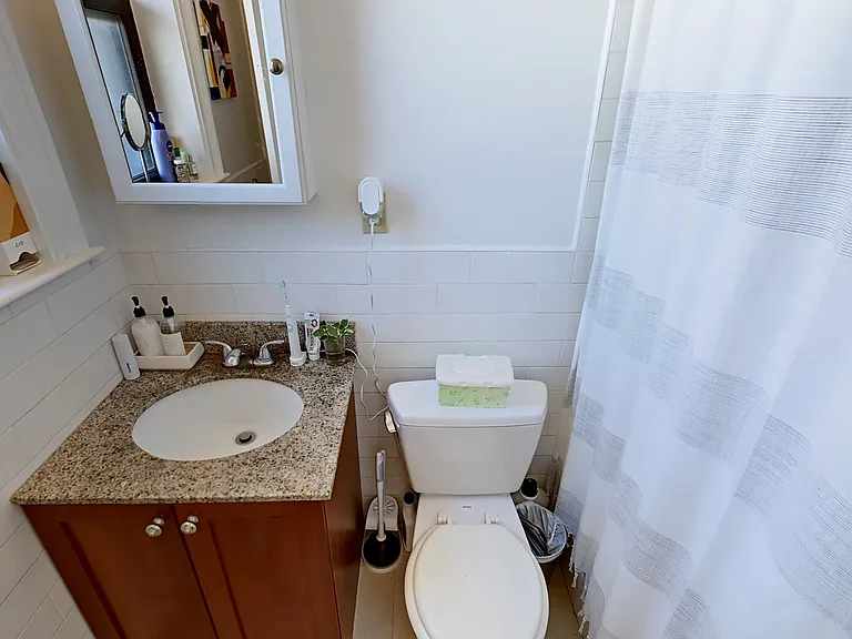 76 Quint Ave #7 — Photo 5