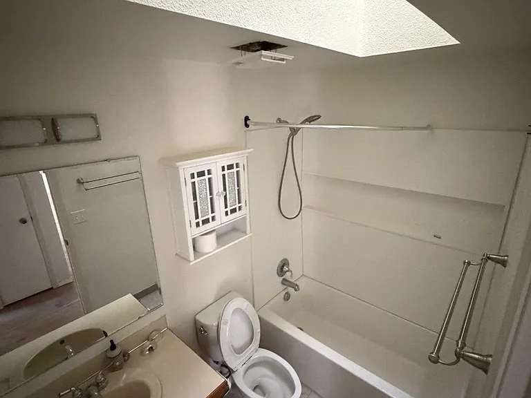 806 E Twin Willow Ct — Photo 6