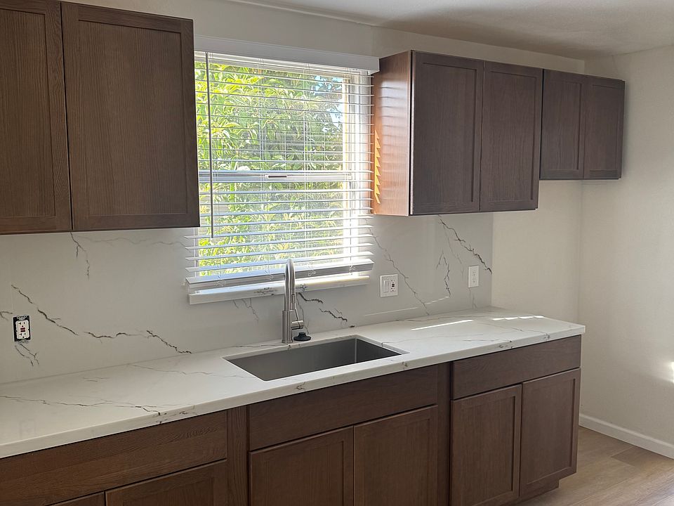 1st image of 5511 Genoa St